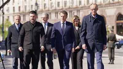  اجتماع بريطاني فرنسي ألماني طارئ قبل عقد قمة ألاسكا بين ترامب وبوتين