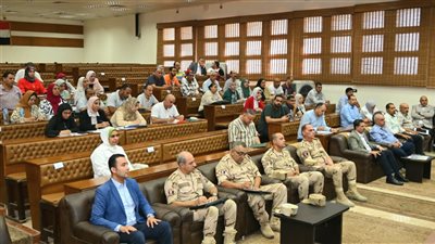 محافظ البحيرة تستعرض آليات تطوير منظومة تراخيص البناء