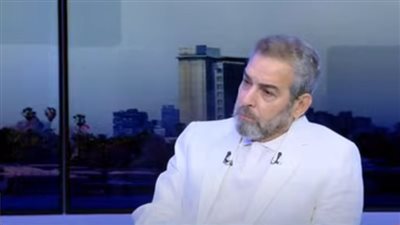 بعد واقعة المصافحة.. أحمد عبد العزيز: فنانون احتضنوني دون طلب أو ترتيب|فيديو 