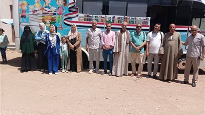 محافظ أسيوط: المكتبة المتنقلة تواصل نشر الوعي الثقافي والبيئي بين أهالي القرى 