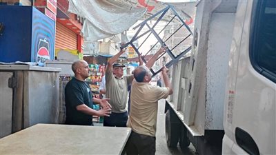 إزالة 121حالة إشغال وكشك مخالف خلال حملة مكبرة بدمنهور