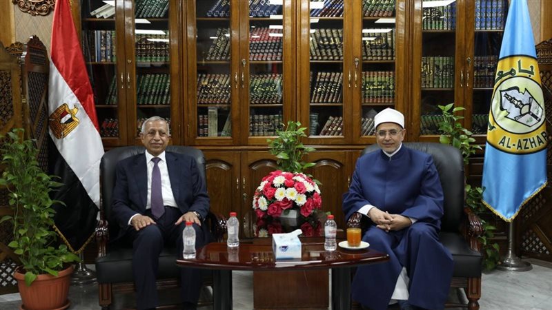 رئيس جامعة الأزهر