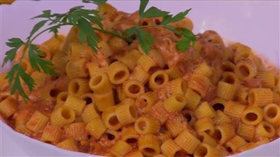 من قلب طنطا الغداء..وصفة المكرونة واللحمة المسلوقة وسلطة الطماطم