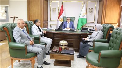 محافظ الجيزة يكلف بتحسين مستوى الخدمات التعليمية وبحث شكاوى أولياء الأمور 