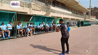 محاضرات نظرية وتدريبات عملية في اليوم الثالث لدورة مدربي كرة القدم بالفيوم
