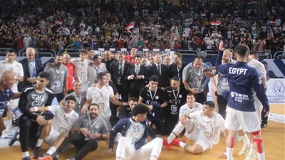 وزير الشباب والرياضة يحتفل بتأهل منتخب مصر للناشئين لربع نهائي كأس العالم