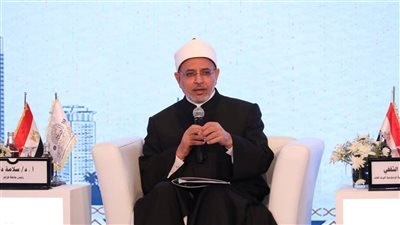 رئيس جامعة الأزهر يترأس جلسة علمية في المؤتمر الدولي لدار الإفتاء
