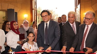 وزير الثقافة يفتتح فعاليات الدورة الثالثة لبينالي القاهرة الدولي لفنون الطفل