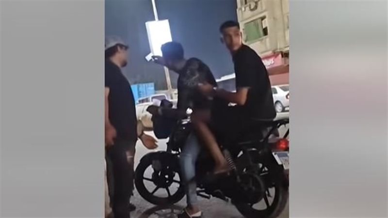 مواطن يوثق بيع