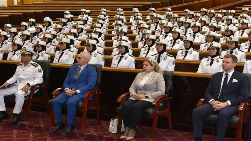 طالبات كلية الشرطة