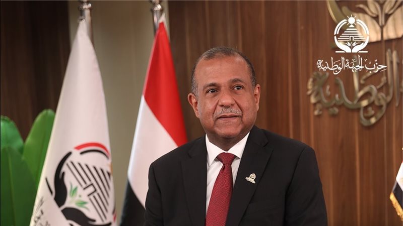عمرو أبو العيون