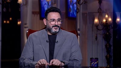 أكرم حسني ضيف أسما إبراهيم في برنامج حبر سري 16 و17 رمضان (فيديو)