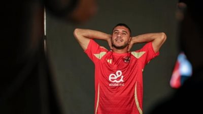 20 مليون فى الموسم.. الأهلي  يبدي مرونة فى مفاوضاته مع رامي ربيعة لتجديد عقده