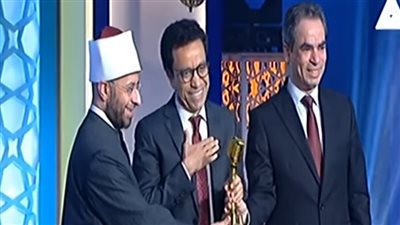 الهيئة الوطنية للإعلام تكرّم سامح حسين عن برنامجه 