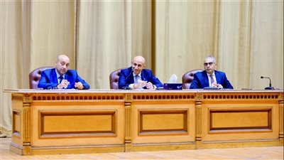 وزير التعليم يلتقي بمرشحي الدورة الثانية لمبادرة 