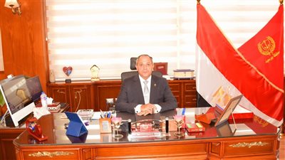 محافظ بورسعيد يوجه برفع كفاءة الإضاءة بالطرق بين دمياط و الإسماعيلية