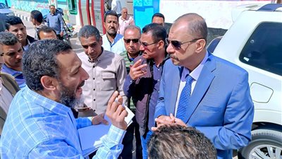 للوقوف على مستوى الخدمات.. محافظ سوهاج في جولة ميدانية مفاجئة بدار السلام