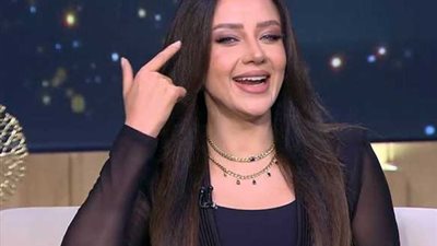 حبس وتغريم  بلوجر شهير بتهمة التشهير برضوى الشربيني| القصة الكاملة