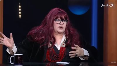 «أنا مش رقاصة» .. فريدة سيف النصر ترد على مقارنتها بـفيفى عبده فى العتاولة 2