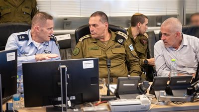 توتر متصاعد بين نتنياهو وقادة جيش الاحتلال حول غزة واتهامات بالانقلاب 