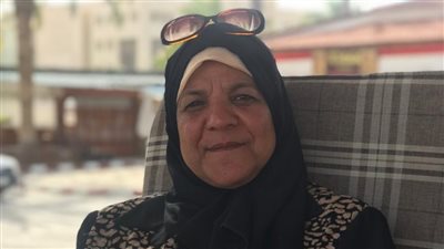 أرملة منذ 29 عاما.. الأم المثالية بالفيوم: نحت فى الصخرعلشان أربي ولادى ونفسي أطلع عمره