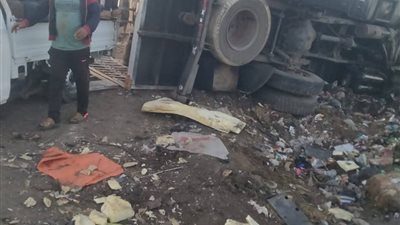 بينهم 3 أشقاء.. مصرع وإصابة 5 أشخاص في تصادم سيارتين بكفر الشيخ