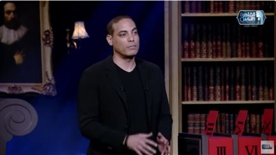  خالد بيبو: أكرم توفيق لم يكن يرغب في الرحيل عن الأهلي 