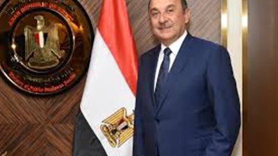 وزير قطاع الأعمال يلتقي محافظ دمياط لتفقد عدد من المنشآت الصناعية والفندقية