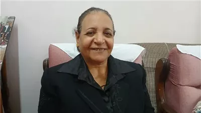 قصة كفاح استمرت 18 عاما.. الأم المثالية بقنا: كنت بقبض 700 جنيه وحققت حلم زوجي الراحل