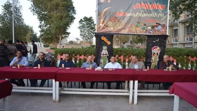 بحضور رئيس جامعة جنوب الوادي.. طلاب قنا يرسمون اسم الجامعة بطاولة مائدة إفطار رمضان