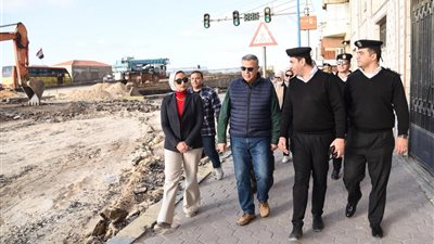 محافظ الإسكندرية يتابع الأعمال الانشائية لكوبري محمد نجيب و التحويلات المرورية بسيدى بشر