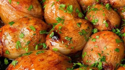 فطار 19 رمضان...طريقة عمل البصل المحشي مع فراخ مشوية 