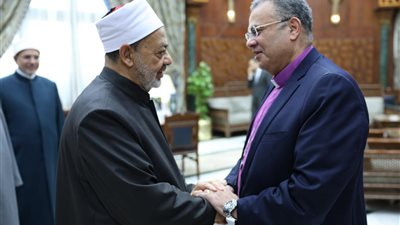 شيخ الأزهر يستقبل رئيس الطائفة الإنجيليَّة والوفد المرافق له للتَّهنئة بعيد الفطر 