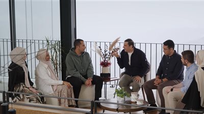 صلح الحديبية نموذجًا.. عمرو خالد يشرح التفاوض والتسامح في السيرة النبوية |فيديو