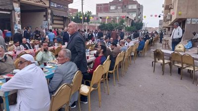 بحضور النقيب.. أطول مائدة إفطار لمحامين دمياط في كفر سعد