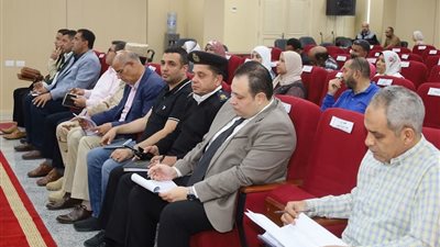 لجنة البت توافق على تقنين أوضاع عدد من الأراضى للمواطنين بالسويس