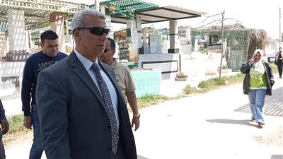 رئيس حي الزهور ببورسعيد: رفع 80 طن قمامة ومخلفات من المقابر القديمة