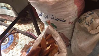 إغلاق ٢٠ منشأة غذائية غير مرخصة في حملة مكبرة بدمياط 