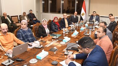 وزير الإسكان يُتابع سير العمل بمشروع حدائق تلال الفسطاط