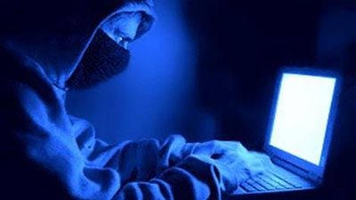 سقوط عصابة النصب الإلكتروني.. سرقوا أموال الضحايا بانتحال صفة خدمة عملاء 