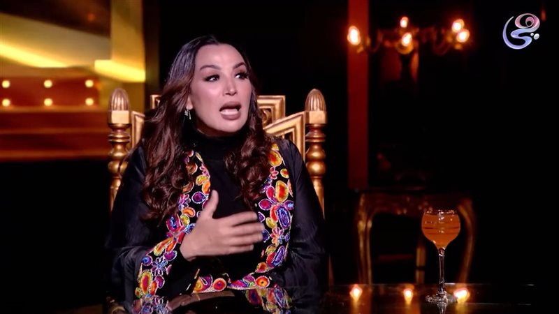 الفنانة صفاء جلال