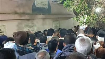 في مشهد مهيب.. بني هلال تودع ضابط شرطة ضحية حادث الوادي الجديد (صور)