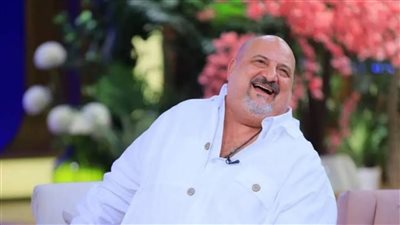 خالد الصاوي يحتفل بعيد الأم مع والدته وشقيقته في أجواء عائلية 