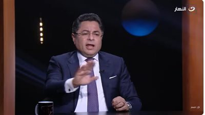 كيف نجح خالد أبو بكر في إعادة ابن إلى أمه الفرنسية؟ (فيديو)