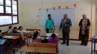 قبيصي يتابع انتظام وانضباط العملية التعليمية وتفعيل خطة الأنشطة بمدرسة محمد معبد الابتدائية بشرق الفيوم