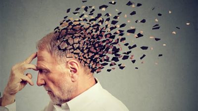 دراسة جديدة تربط بين الإفراط في شرب الكحول ومرض الزهايمر