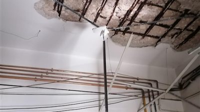بناء على توصية تقرير هندسي.. هدم المبنى المجاني بمستشفى سوهاج الجامعي القديم