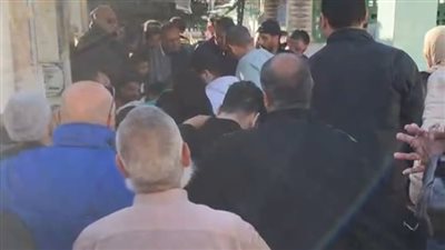 بورسعيد كلها حزين عليه.. تشييع جثمان الطالب عمر ضحية حقنة المضاد الحيوي 