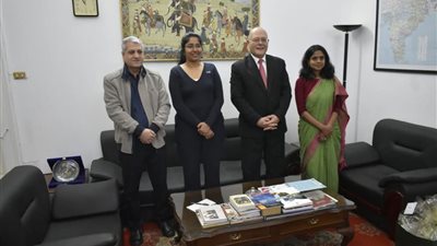 رئيس جامعة سوهاج يبحث سبل تعزيز التعاون العلمي والأكاديمي بين مصر والهند