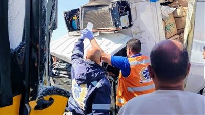 «إحياء الأمل» .. ملحمة إنقاذ بطولية لمصاب حبيس داخل حطام سيارة بالبحر الأحمر| صور